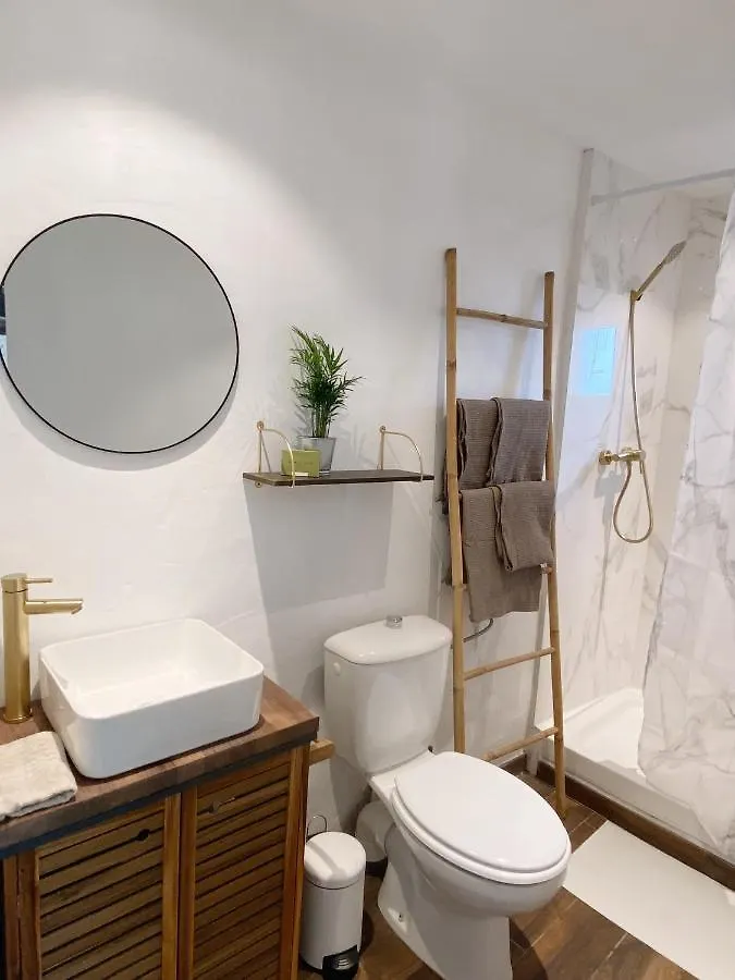Bonnieux : Loft - La Pause Apartman 0*,  Franciaország